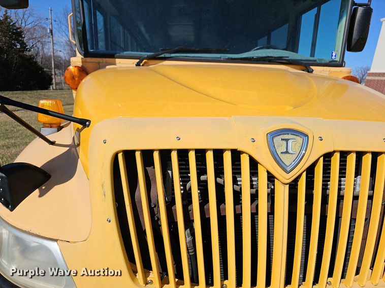 image for item DM1505 2006 IC CE200 school bus