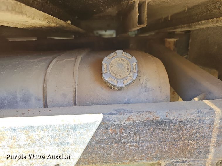 image for item DM1505 2006 IC CE200 school bus