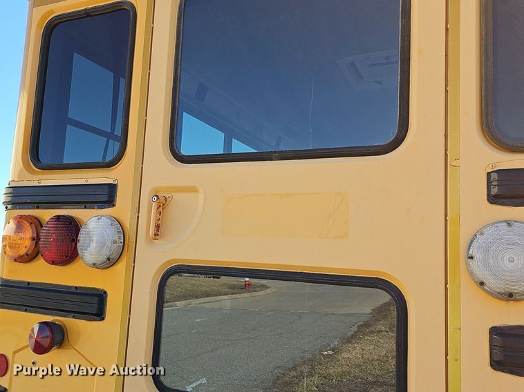 image for item DM1505 2006 IC CE200 school bus