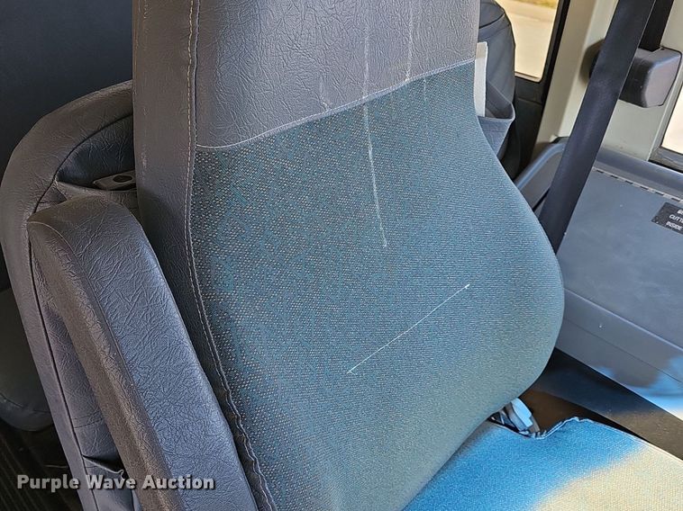 image for item DM1505 2006 IC CE200 school bus