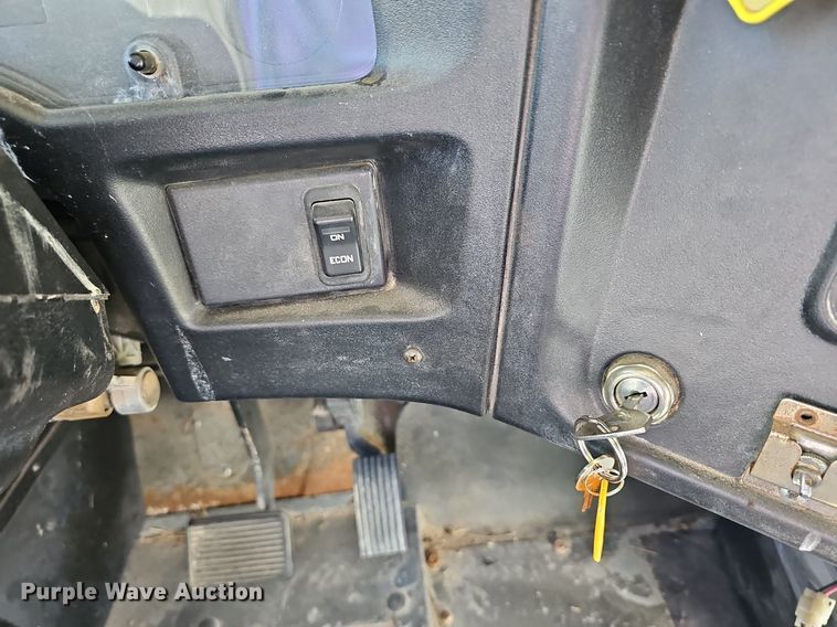 image for item DM1505 2006 IC CE200 school bus