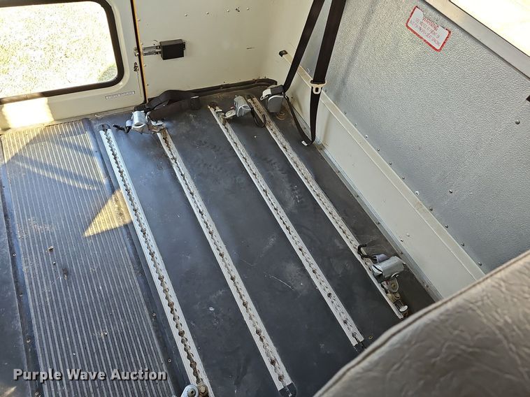 image for item DM1505 2006 IC CE200 school bus