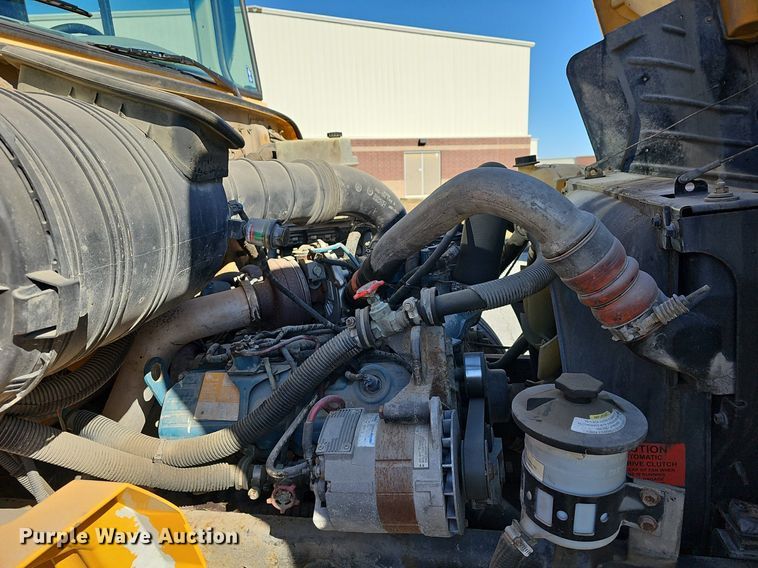 image for item DM1505 2006 IC CE200 school bus