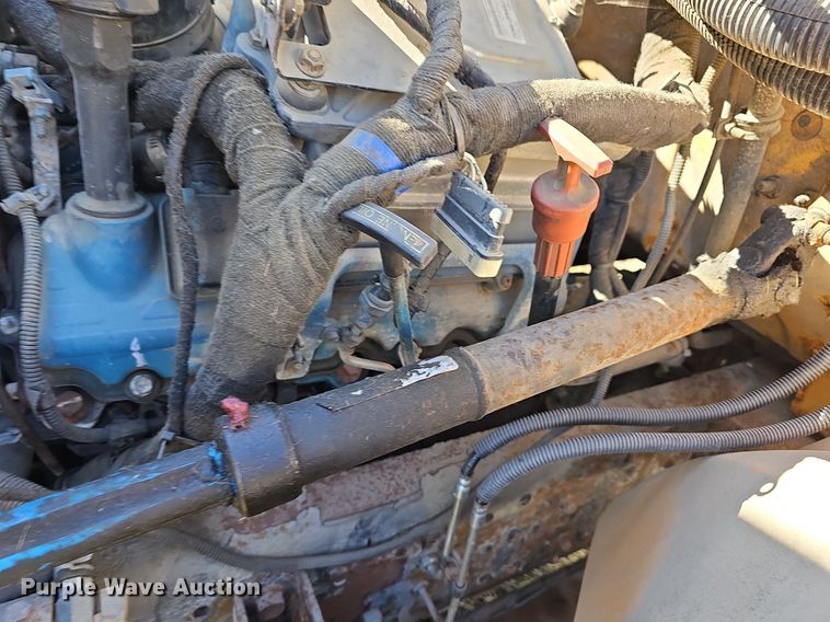 image for item DM1505 2006 IC CE200 school bus