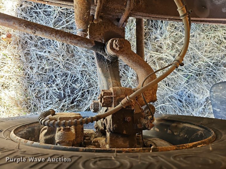 image for item DM1505 2006 IC CE200 school bus