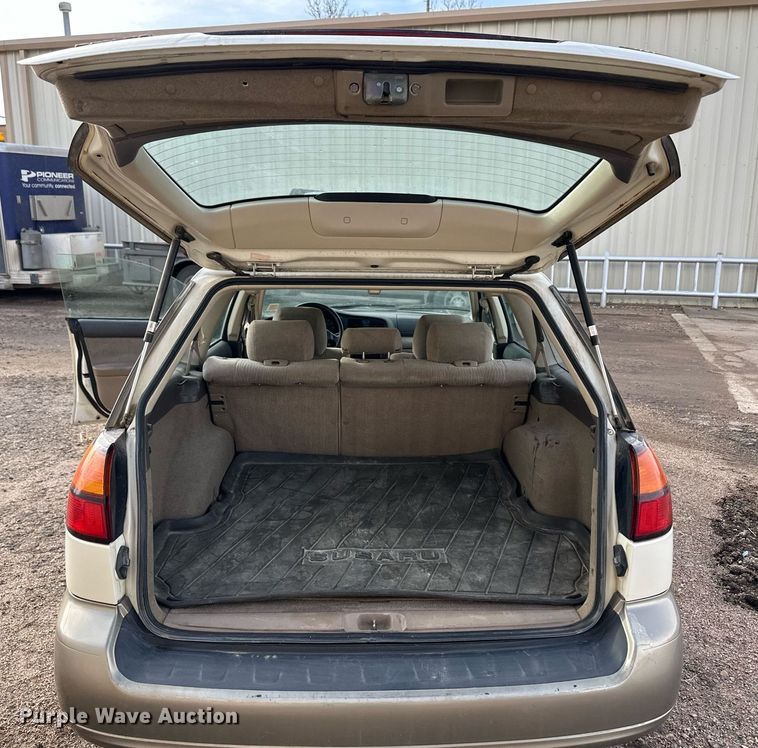 image for item DM2669 2002 Subaru Legacy Outback SUV