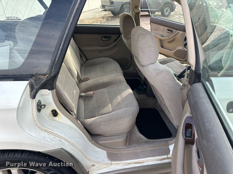 image for item DM2669 2002 Subaru Legacy Outback SUV