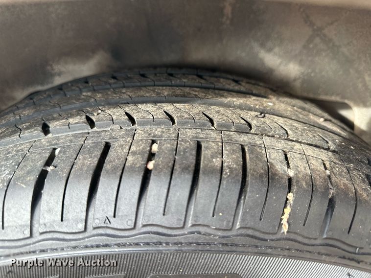 image for item DM2669 2002 Subaru Legacy Outback SUV