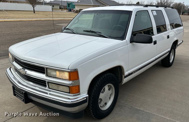 image for item DM2683 1998 Chevrolet Suburban 1500 SUV