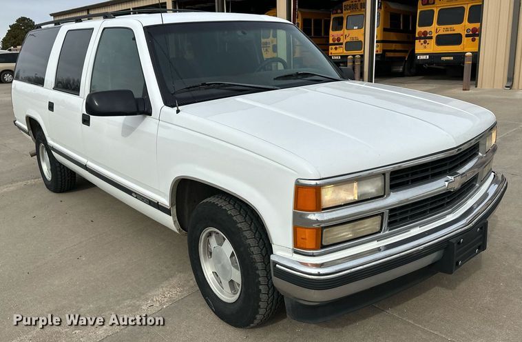 image for item DM2683 1998 Chevrolet Suburban 1500 SUV
