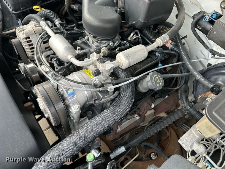 image for item DM2683 1998 Chevrolet Suburban 1500 SUV