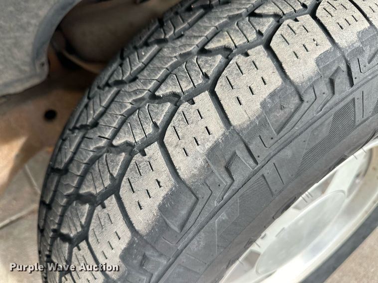 image for item DM2683 1998 Chevrolet Suburban 1500 SUV