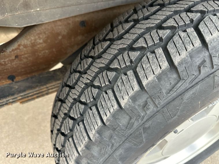 image for item DM2683 1998 Chevrolet Suburban 1500 SUV