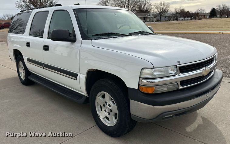 image for item DM2684 2004 Chevrolet Suburban 1500 SUV
