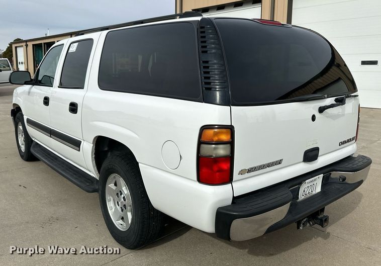 image for item DM2684 2004 Chevrolet Suburban 1500 SUV