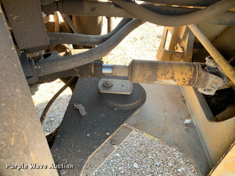 image for item DM7731 2001 Caterpillar  924G wheel loader