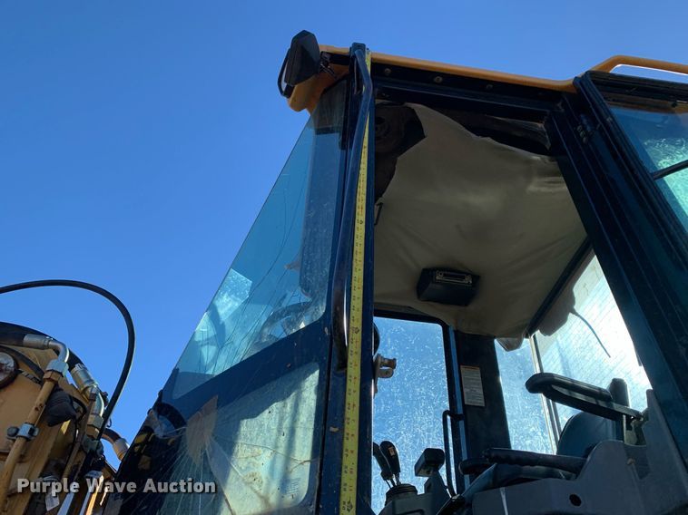 image for item DM7731 2001 Caterpillar  924G wheel loader