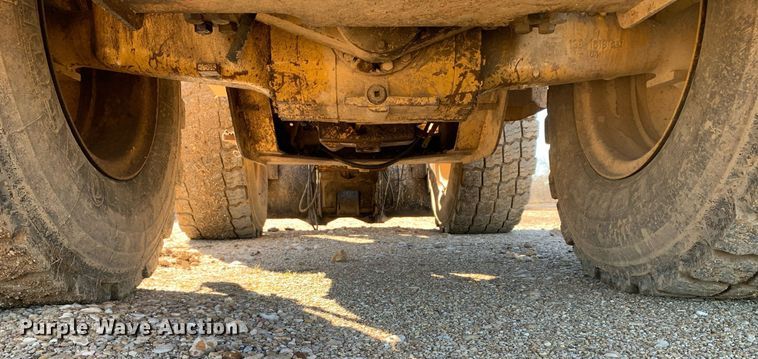 image for item DM7731 2001 Caterpillar  924G wheel loader