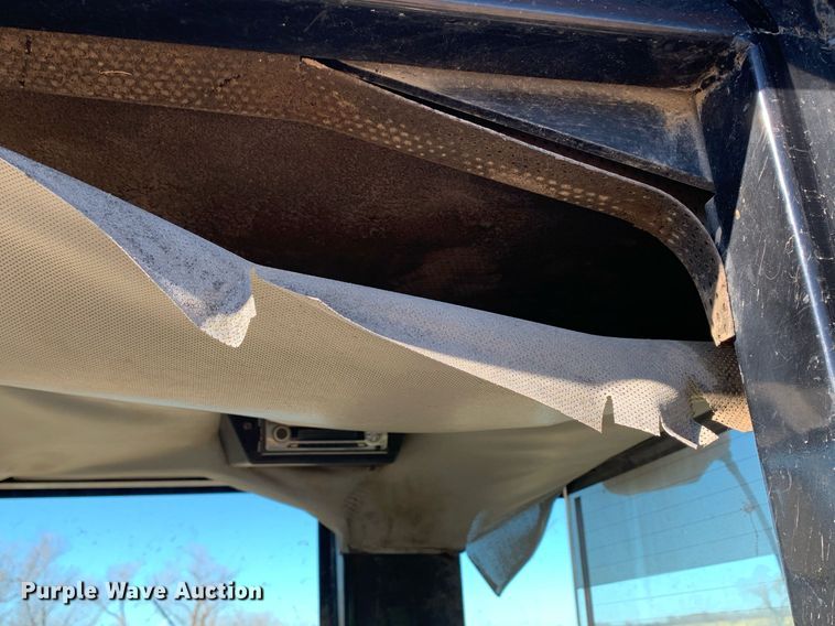 image for item DM7731 2001 Caterpillar  924G wheel loader