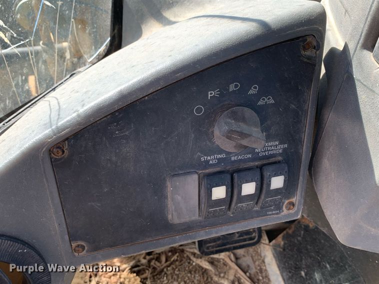 image for item DM7731 2001 Caterpillar  924G wheel loader