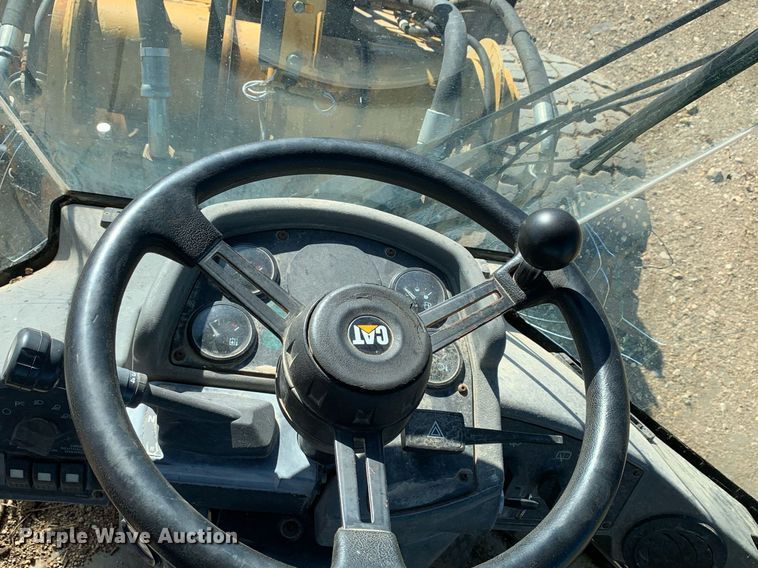 image for item DM7731 2001 Caterpillar  924G wheel loader