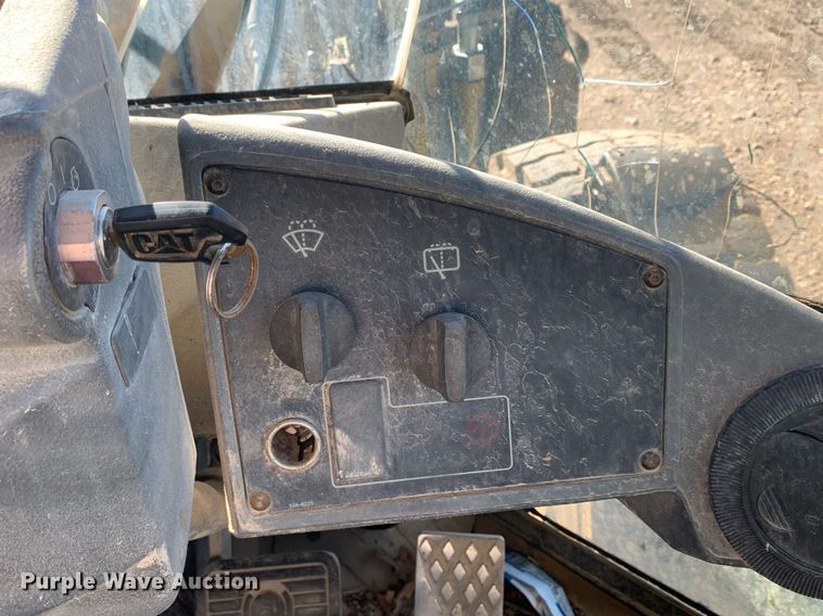 image for item DM7731 2001 Caterpillar  924G wheel loader