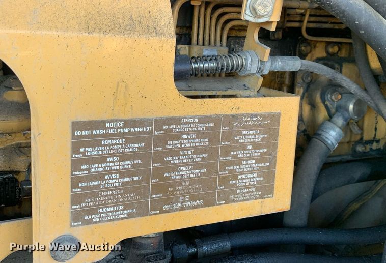 image for item DM7731 2001 Caterpillar  924G wheel loader