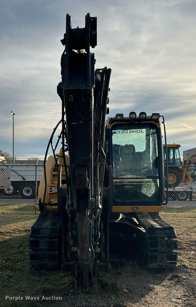 image for item DN0692 2012 John Deere  135D excavator