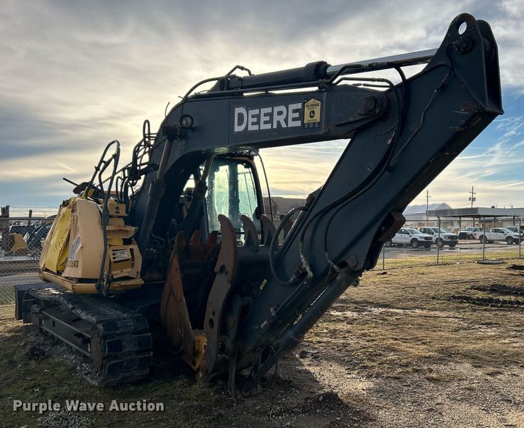 image for item DN0692 2012 John Deere  135D excavator