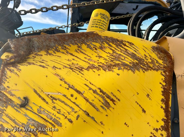 image for item DN0692 2012 John Deere  135D excavator