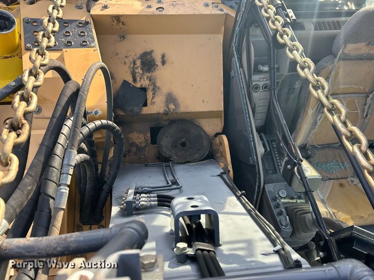 image for item DN0692 2012 John Deere  135D excavator