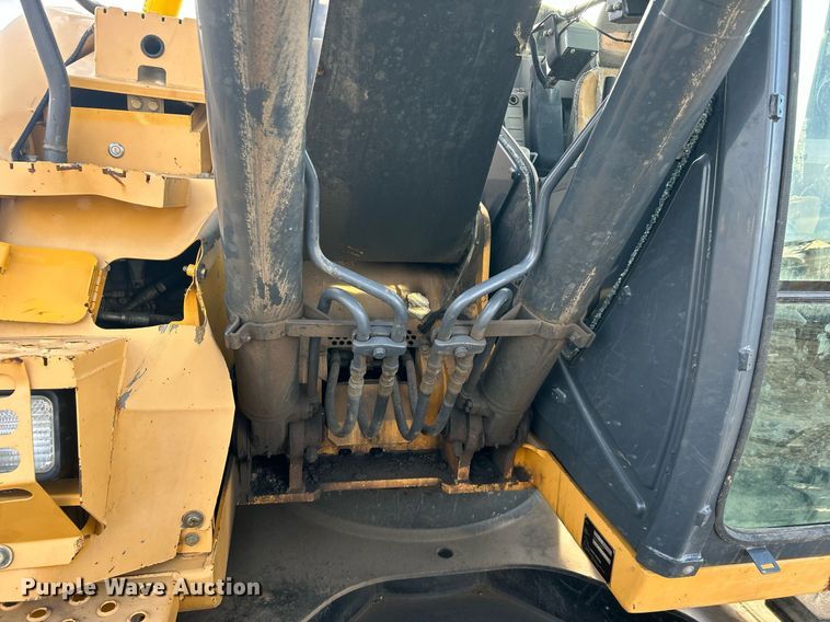 image for item DN0692 2012 John Deere  135D excavator