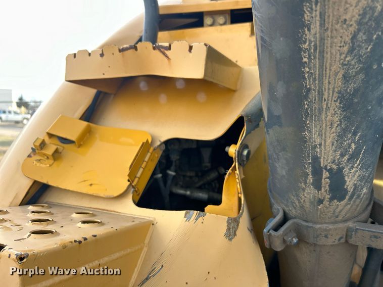 image for item DN0692 2012 John Deere  135D excavator