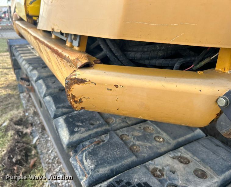 image for item DN0692 2012 John Deere  135D excavator