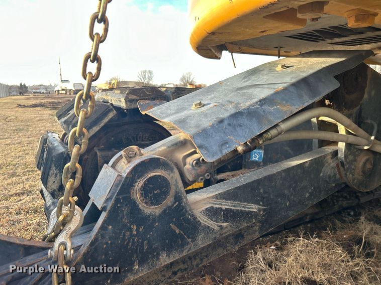 image for item DN0692 2012 John Deere  135D excavator