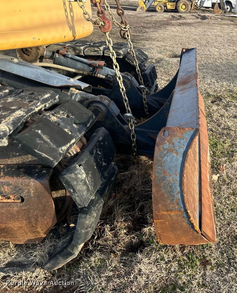 image for item DN0692 2012 John Deere  135D excavator