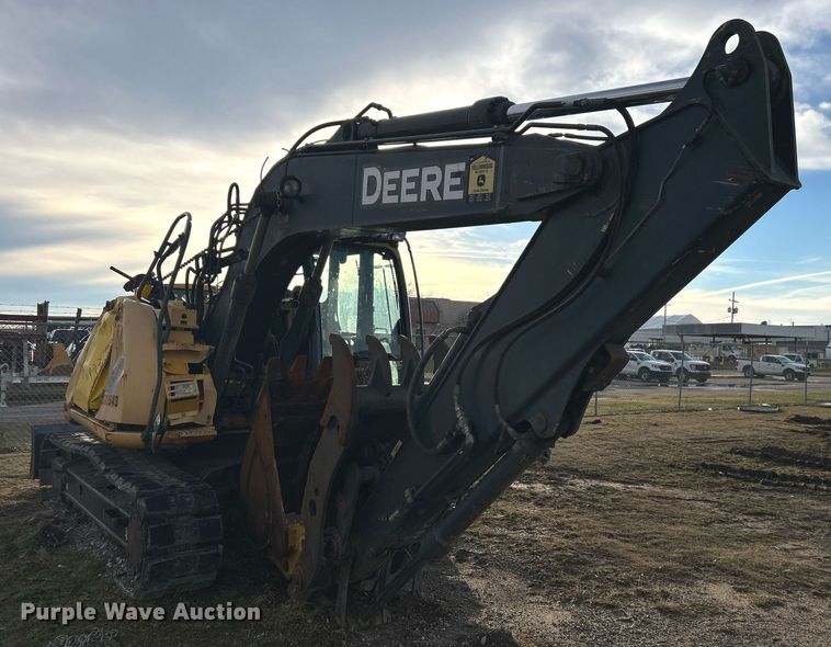 image for item DN0692 2012 John Deere  135D excavator