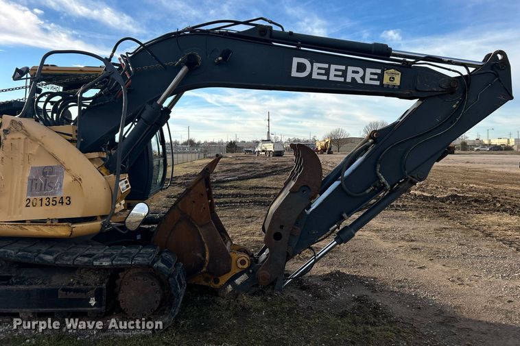 image for item DN0692 2012 John Deere  135D excavator