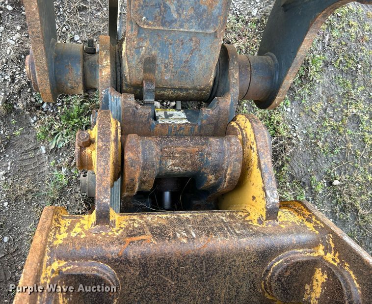 image for item DN0692 2012 John Deere  135D excavator