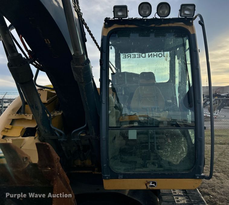 image for item DN0692 2012 John Deere  135D excavator