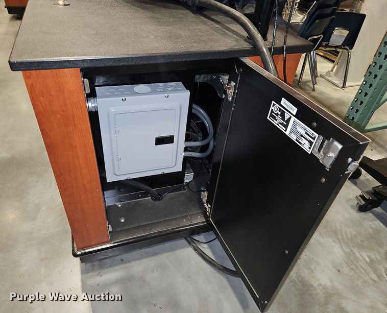 image for item DN7207 (4) Corsair BC009 serving carts