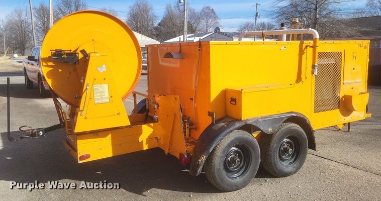 image for item DO4818 1995 Sewer Equipment Co. of America  747FR2000 sewer jetter trailer