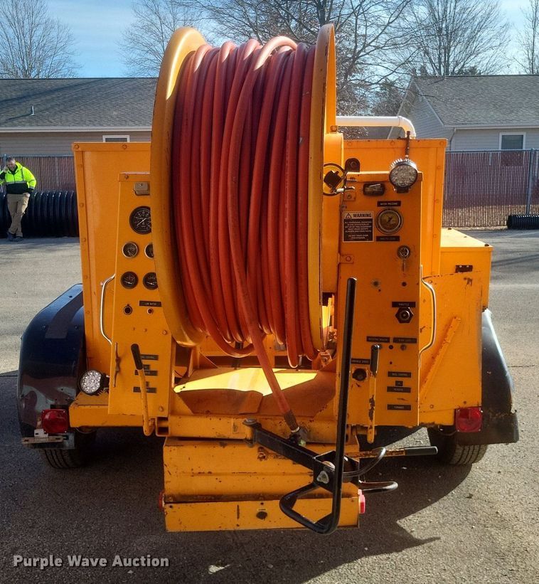 image for item DO4818 1995 Sewer Equipment Co. of America  747FR2000 sewer jetter trailer