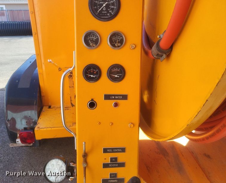 image for item DO4818 1995 Sewer Equipment Co. of America  747FR2000 sewer jetter trailer