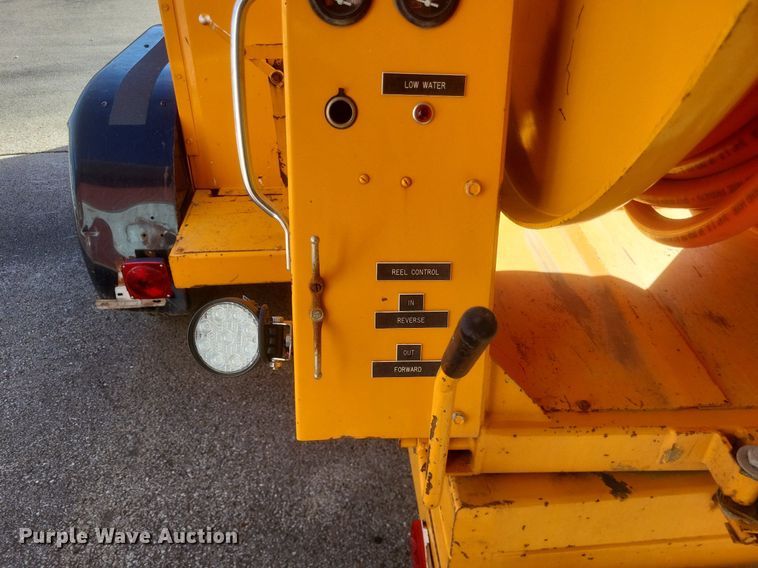 image for item DO4818 1995 Sewer Equipment Co. of America  747FR2000 sewer jetter trailer