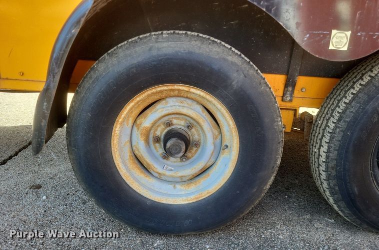 image for item DO4818 1995 Sewer Equipment Co. of America  747FR2000 sewer jetter trailer