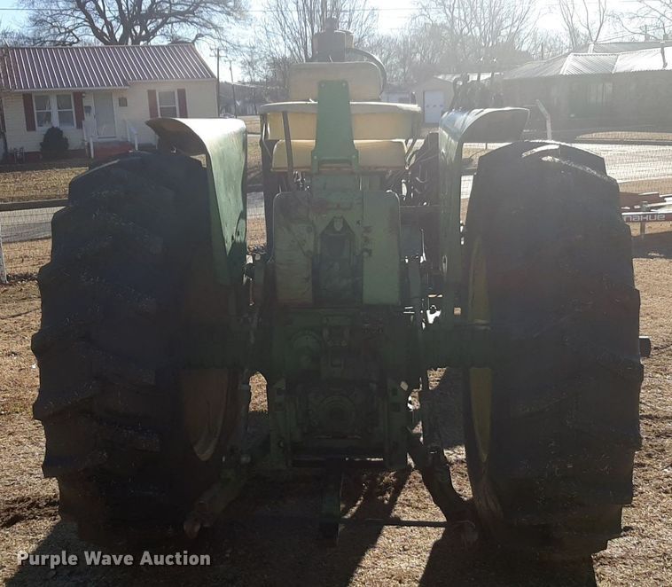 image for item DP2583 John Deere 4020 tractor