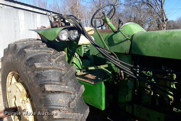image for item DP2583 John Deere 4020 tractor