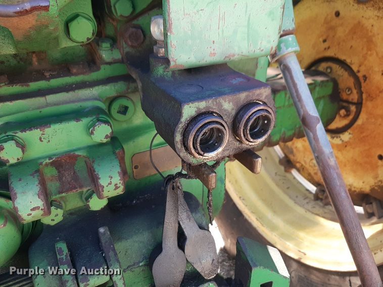 image for item DP2583 John Deere 4020 tractor