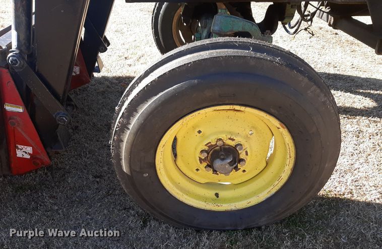 image for item DP2583 John Deere 4020 tractor